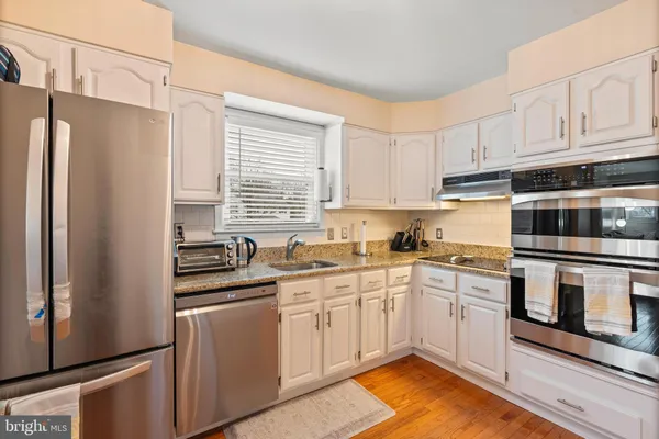 $2,975 | 931 Beaverbank Circle, Towson, MD 21286