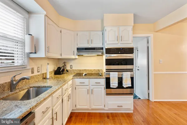 $2,975 | 931 Beaverbank Circle, Towson, MD 21286