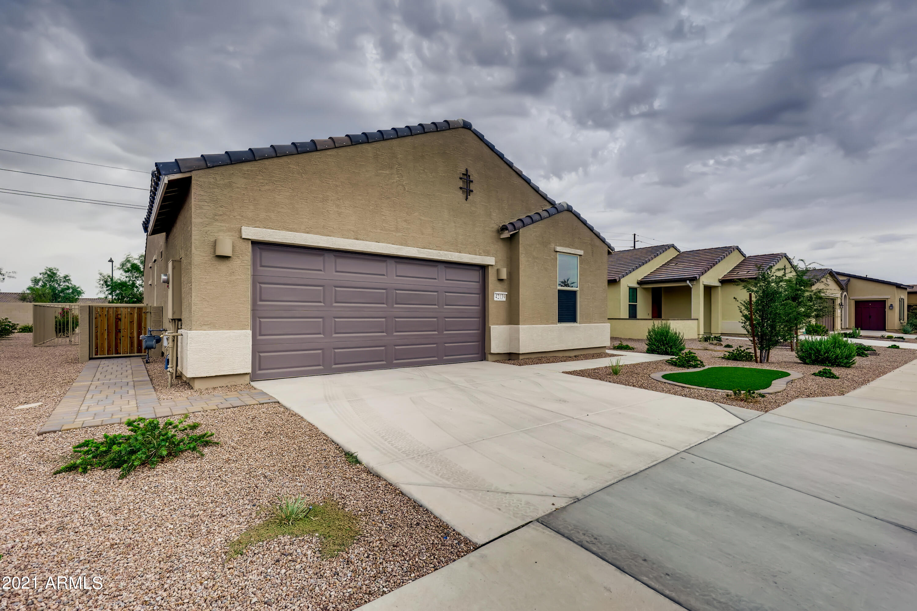42139 West Cribbage Road Maricopa, AZ 85138 - Photo 3 of 33 2-433054402-03 Exterior Front