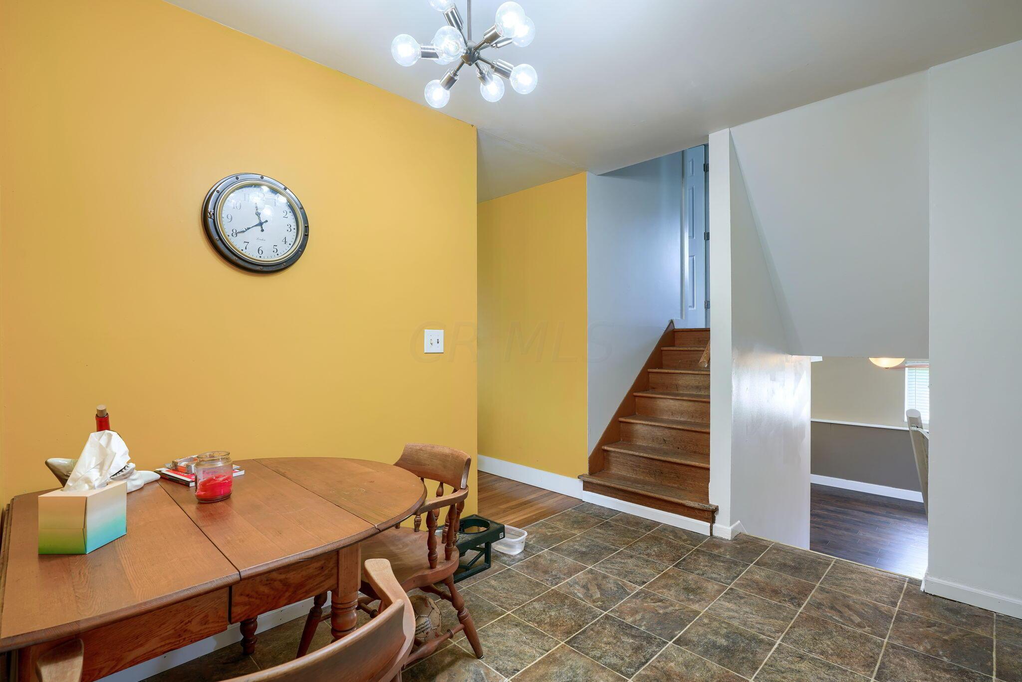 2493 East Howard Road Columbus, OH 43207 - Photo 14 of 39 2493 E Howard Rd (30)