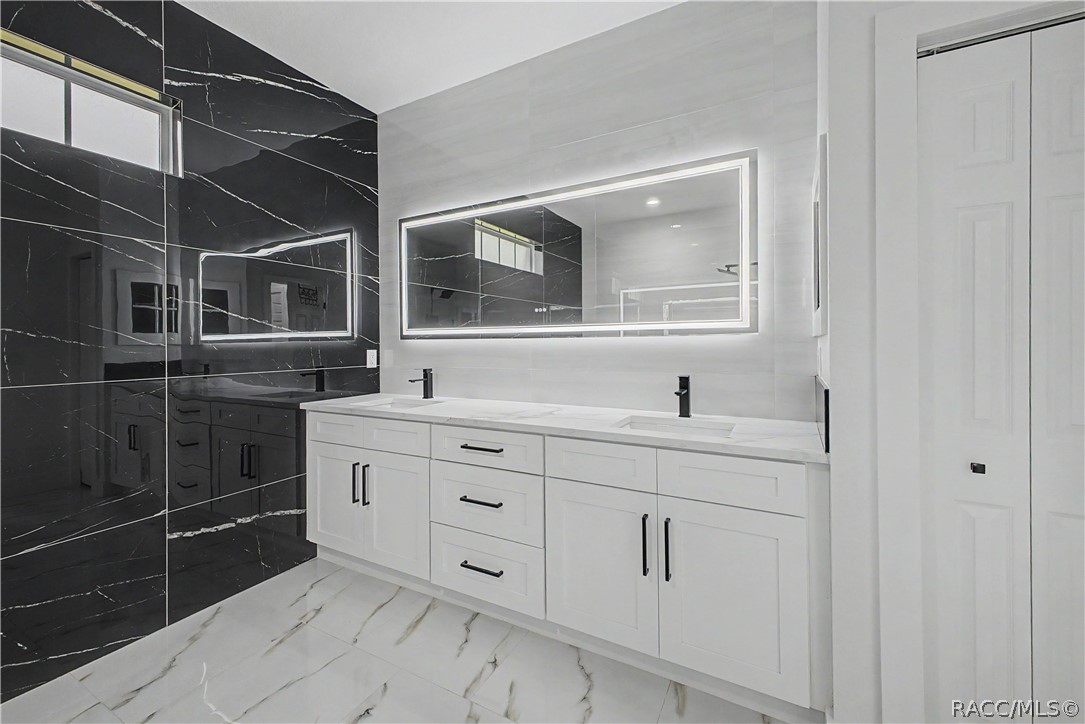 7372 Madrid Road Weeki Wachee, FL 34613 - Photo 36 of 61 Gallery Image 36