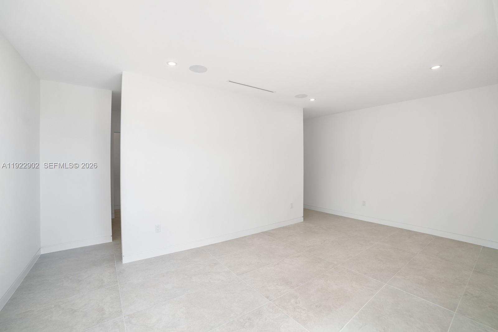 2610 Southwest 17th Street Miami, FL 33145 - Photo 31 of 43