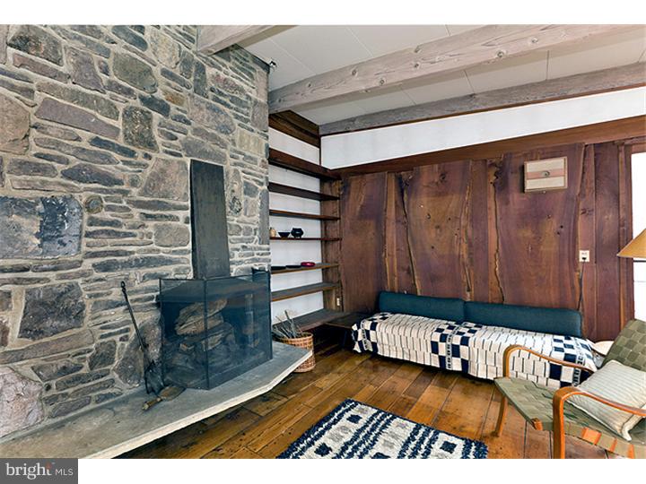 20 Tamara Drive Roosevelt, NJ 08555 - Photo 11 of 23 Great Room