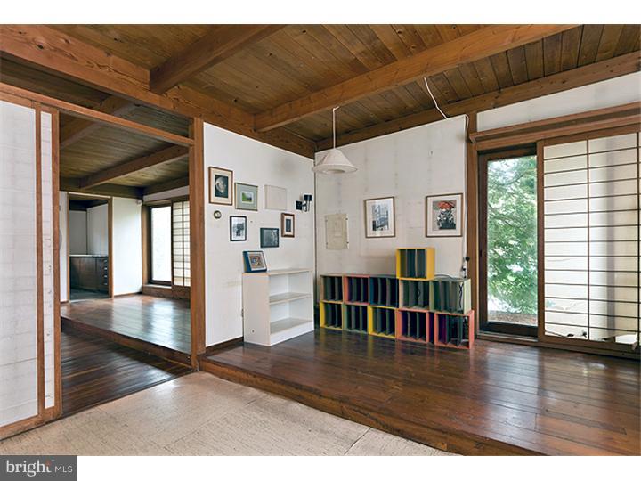 20 Tamara Drive Roosevelt, NJ 08555 - Photo 12 of 23 Office / Study