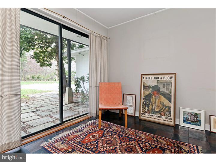 20 Tamara Drive Roosevelt, NJ 08555 - Photo 7 of 23 Breakfast Room