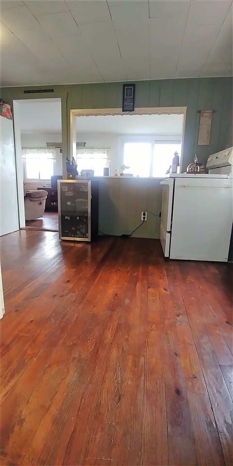 96 Glade Path Hampton, NH 03842 - Photo 11 of 27