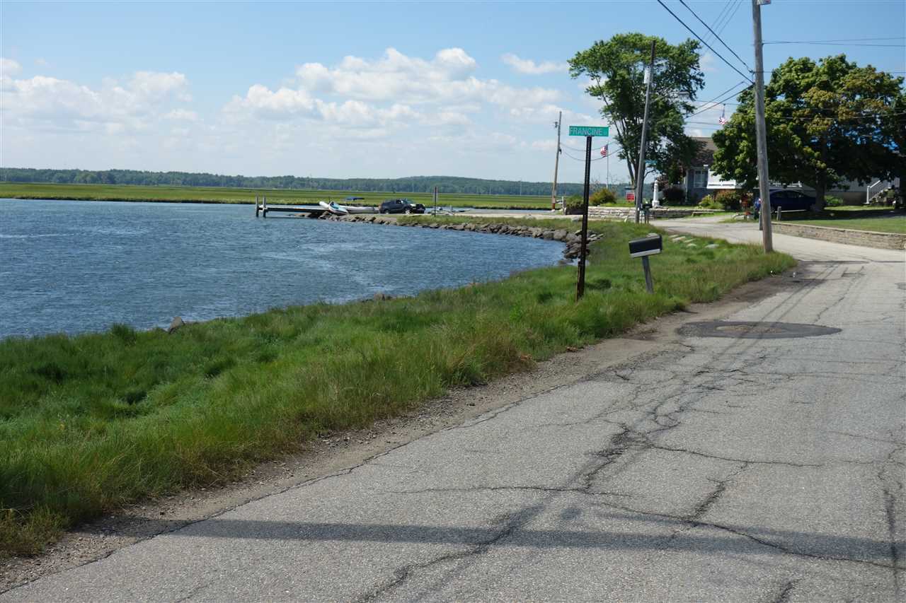 96 Glade Path Hampton, NH 03842 - Photo 25 of 27