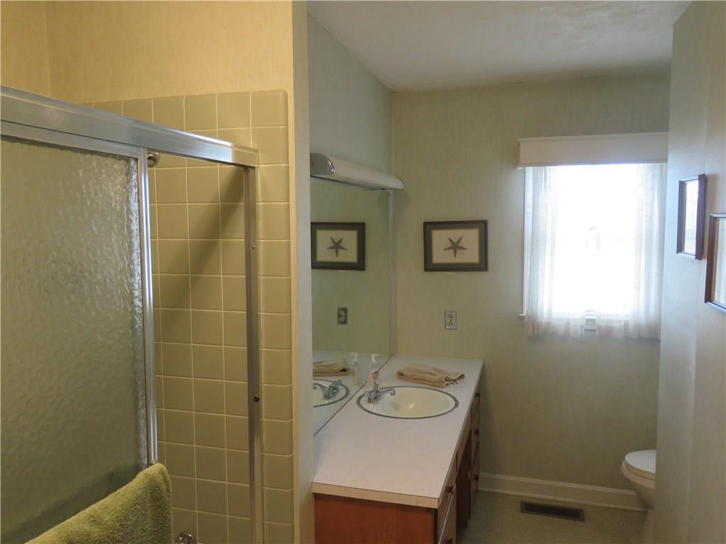 4230 Beach Road Hudson, NC 28638 - Photo 8 of 15