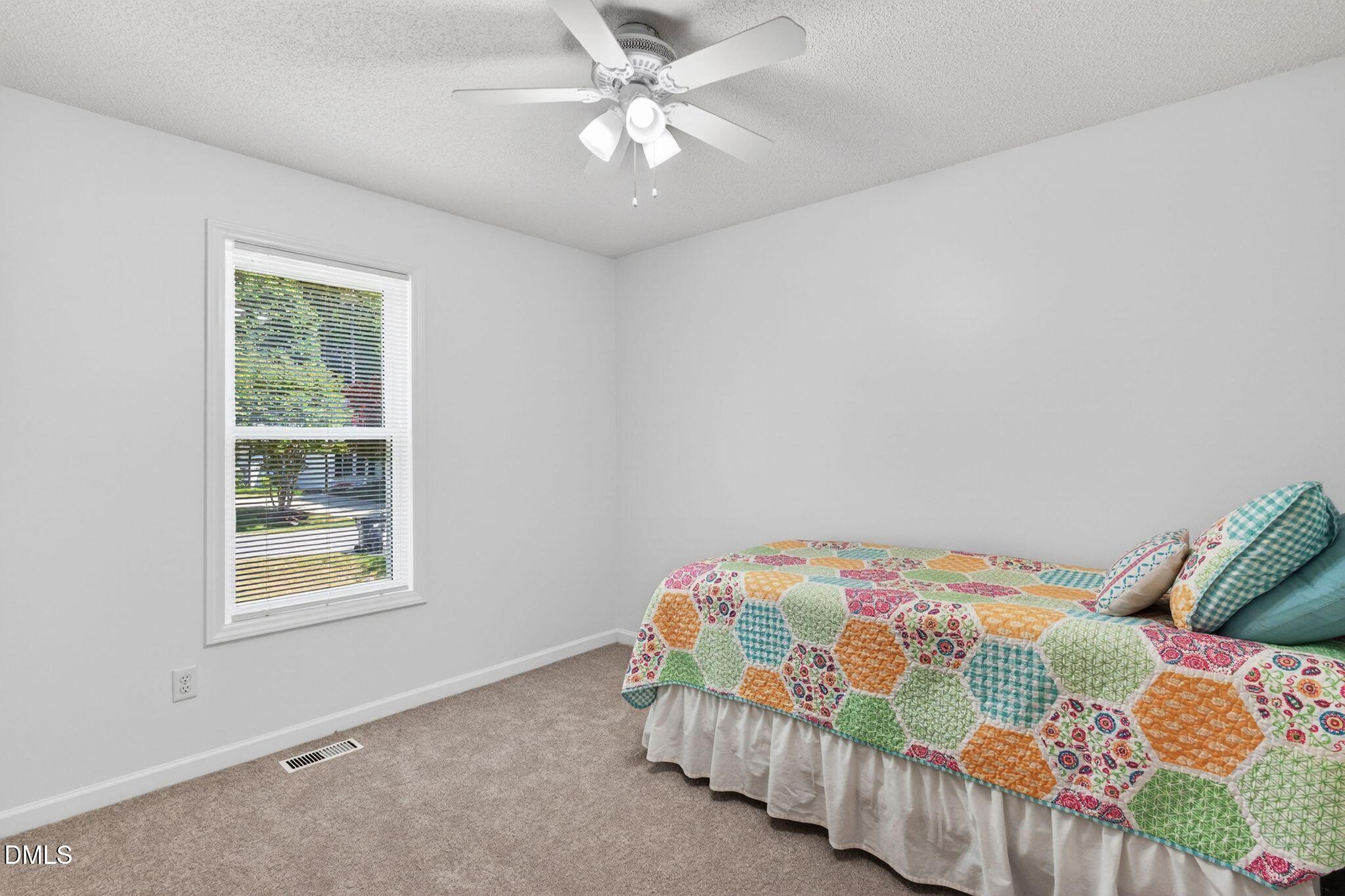 2733 Glastonbury Road Apex, NC 27539 - Photo 21 of 35 52_DSC05179