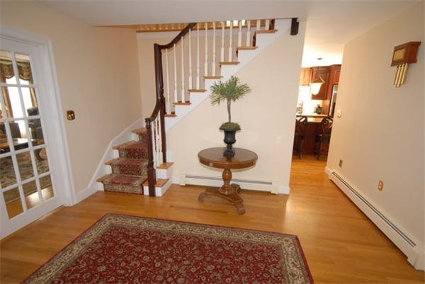 6 Wescott Road Andover, MA 01810 - Photo 2 of 30 Gallery Image 2