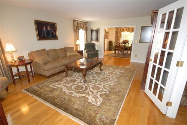 6 Wescott Road Andover, MA 01810 - Photo 3 of 30 Gallery Image 3