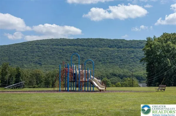 $25,000 | 0 Rock Crest Drive, Hazleton, PA 18202