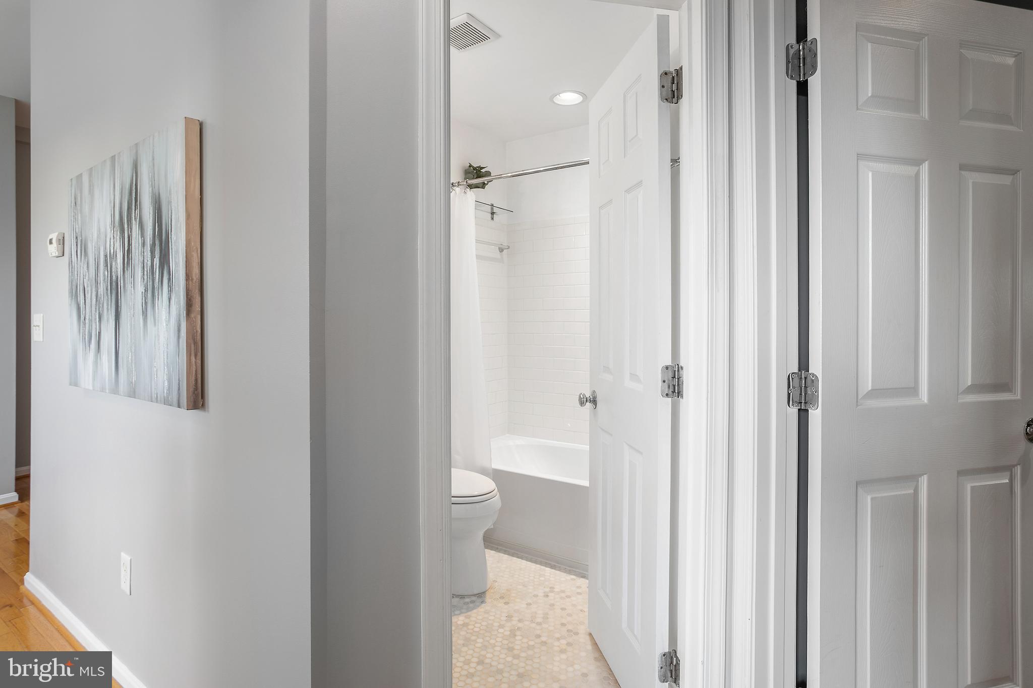 610 Irving Street Northwest, Unit 206 Washington, DC 20010 - Photo 12 of 30