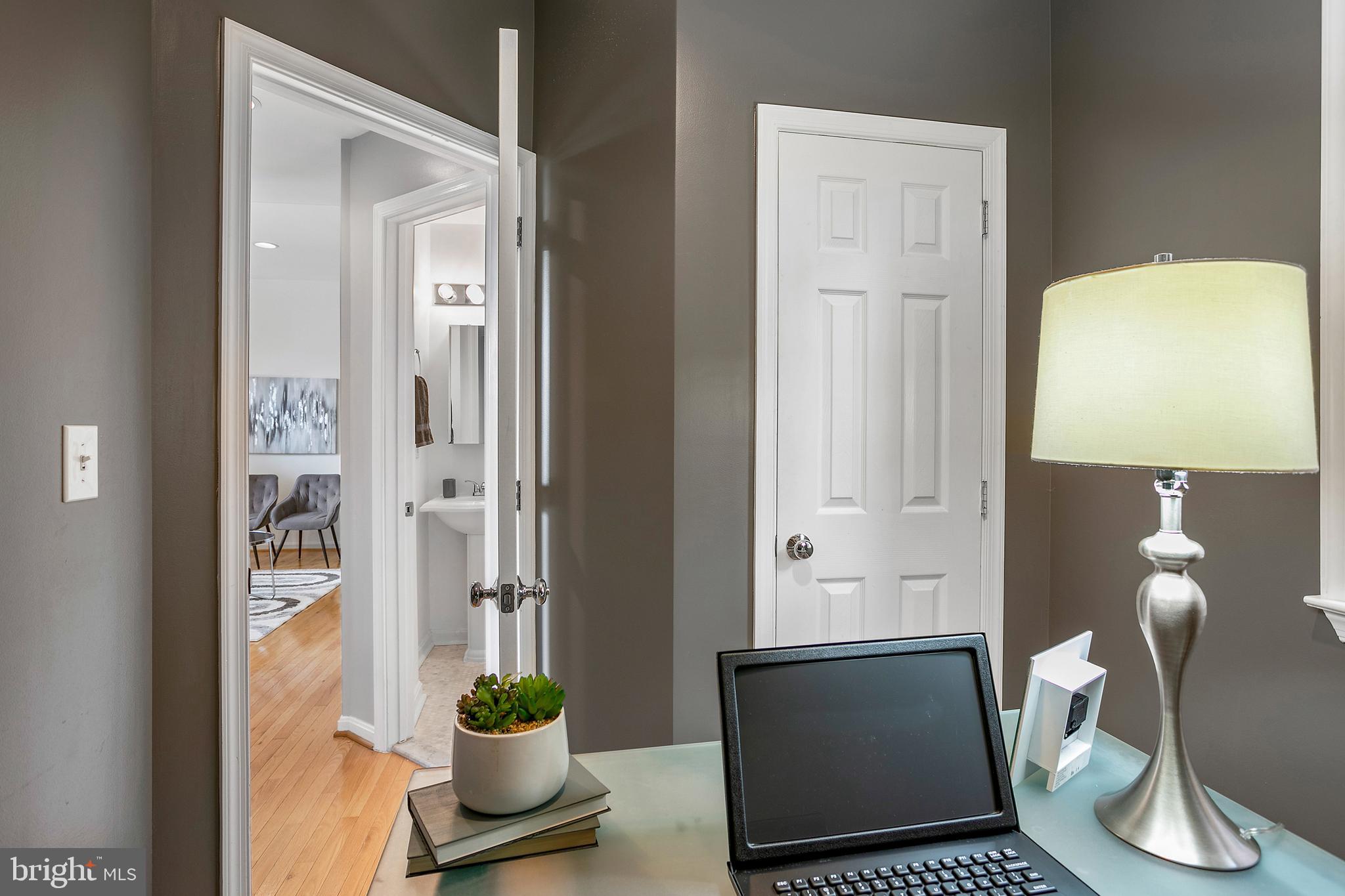 610 Irving Street Northwest, Unit 206 Washington, DC 20010 - Photo 4 of 30