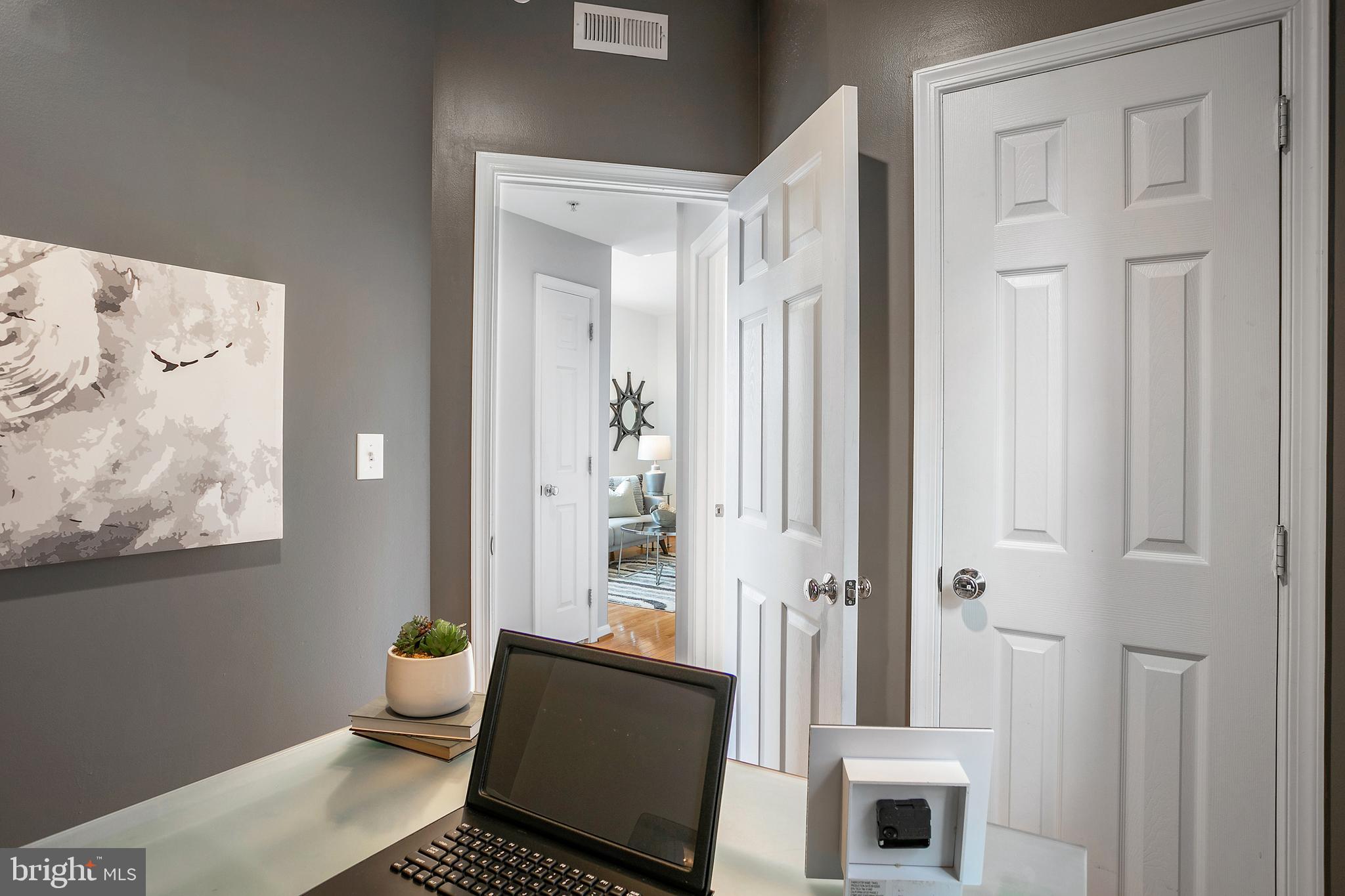 610 Irving Street Northwest, Unit 206 Washington, DC 20010 - Photo 5 of 30