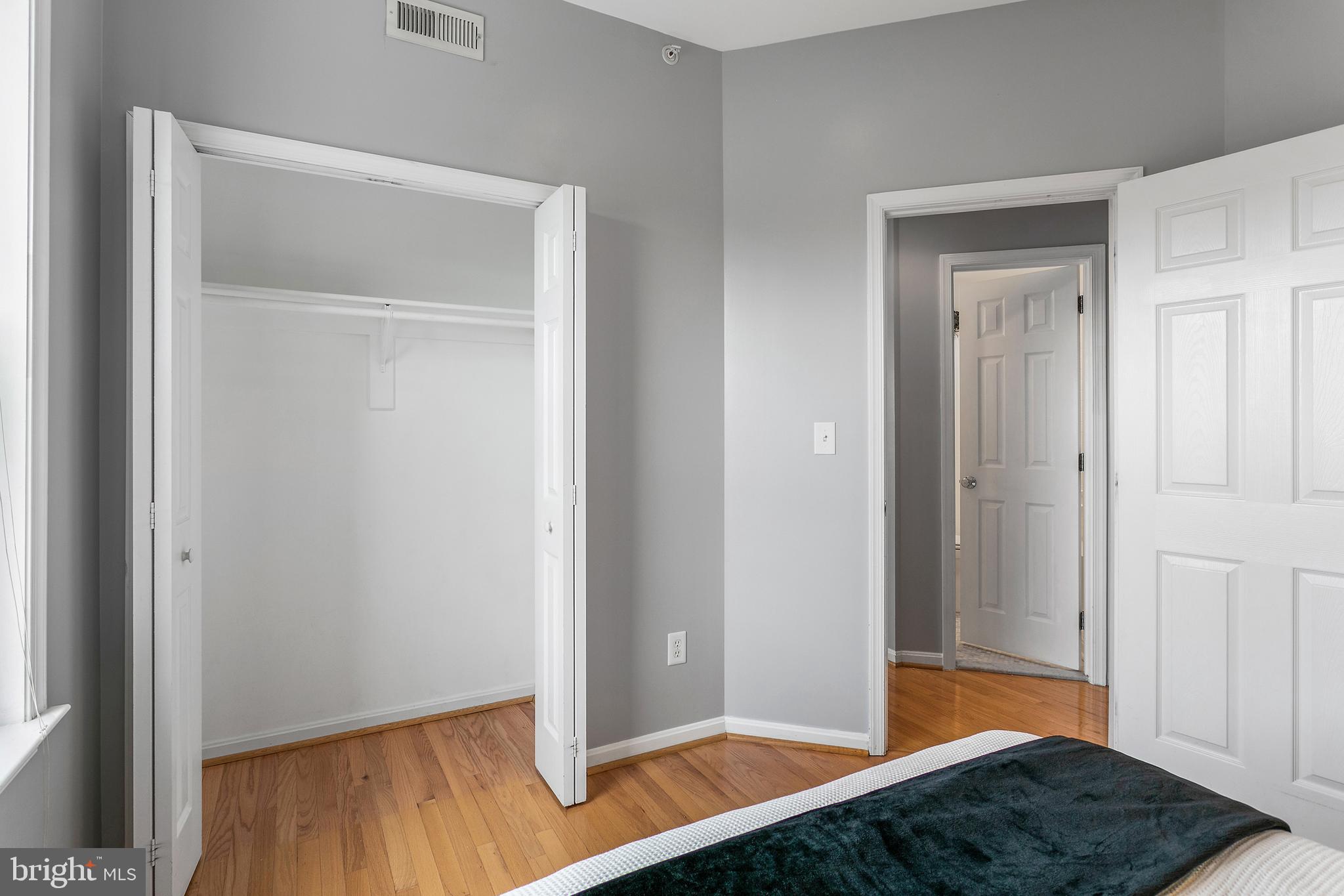 610 Irving Street Northwest, Unit 206 Washington, DC 20010 - Photo 9 of 30