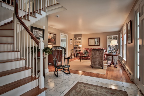 196 Middle Road Newbury, MA 01922 - Photo 13 of 28 a view of a livingroom with furniture and a livingroom
