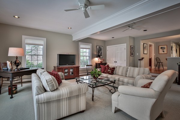 196 Middle Road Newbury, MA 01922 - Photo 4 of 28 a living room with furniture and a flat screen tv