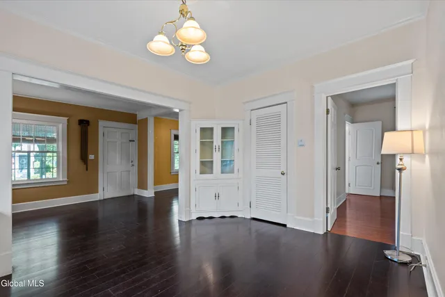 $344,900 | 2 Norwood Street, Guilderland, NY 12203