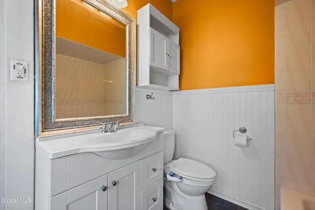 $344,900 | 2 Norwood Street, Guilderland, NY 12203