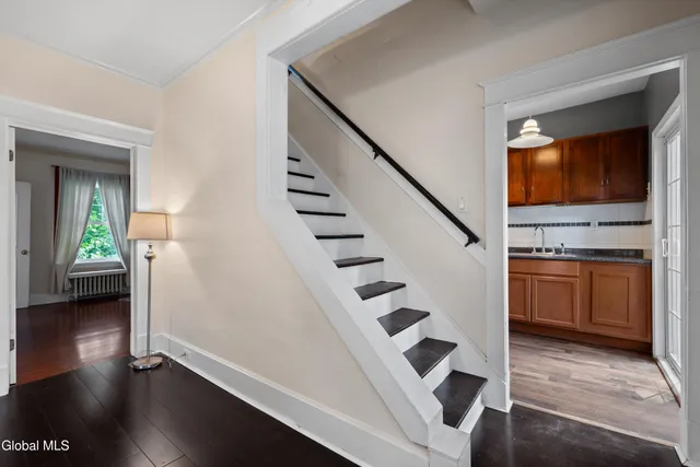 $344,900 | 2 Norwood Street, Guilderland, NY 12203