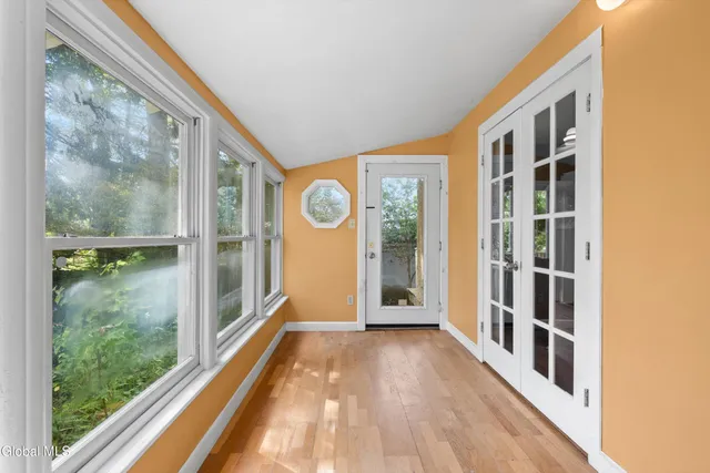 $344,900 | 2 Norwood Street, Guilderland, NY 12203