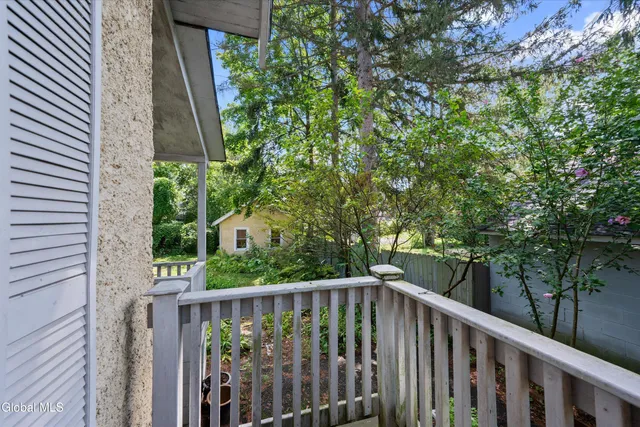 $344,900 | 2 Norwood Street, Guilderland, NY 12203