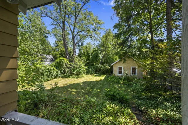 $344,900 | 2 Norwood Street, Guilderland, NY 12203