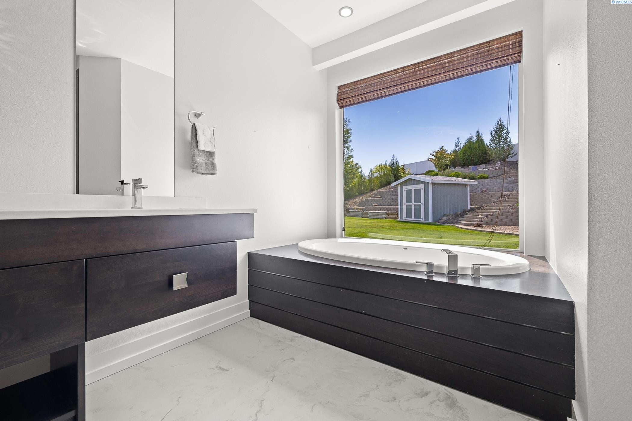2750 Katie Road Kennewick, WA 99338 - Photo 34 of 50 Gallery Image 34