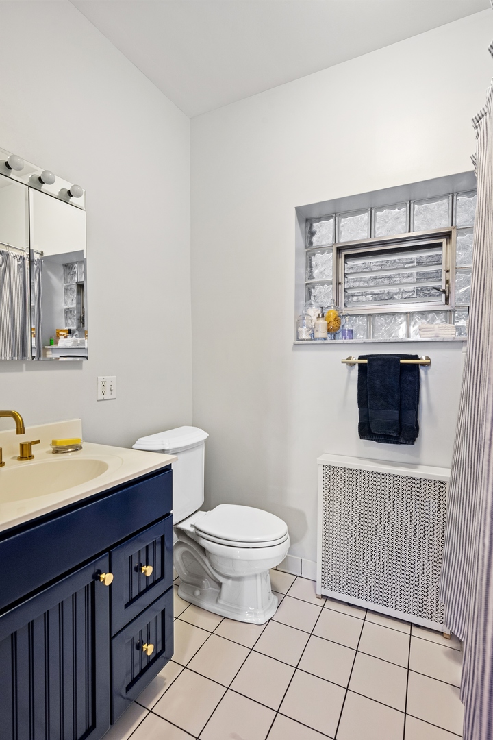 3152 North Hudson Avenue, Unit 2 Chicago, IL 60657 - Photo 15 of 18