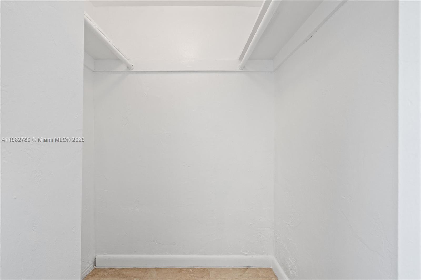 8650 Southwest 67th Avenue, Unit 1027 Pinecrest, FL 33156 - Photo 24 of 41 a view of small space