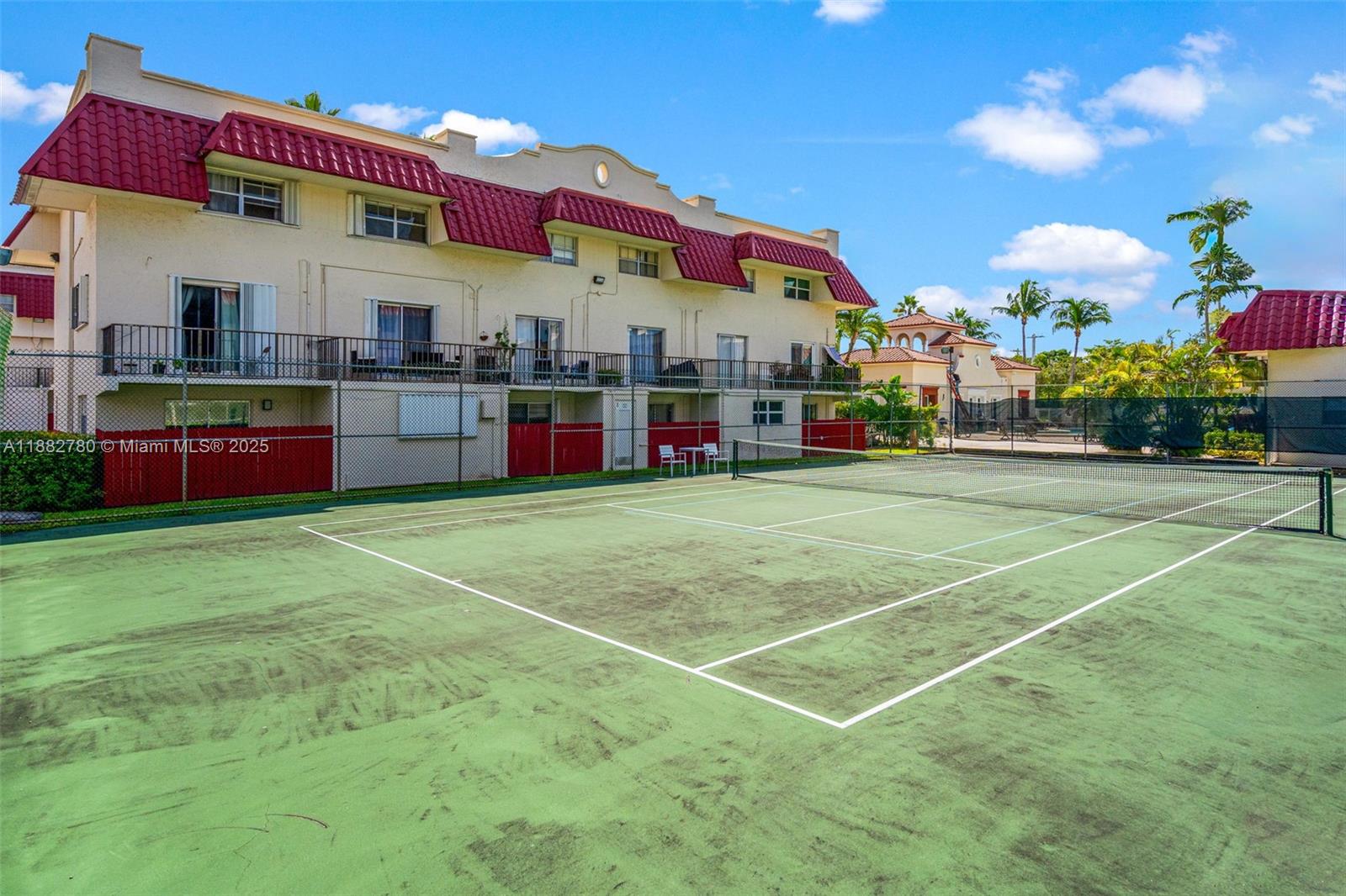 8650 Southwest 67th Avenue, Unit 1027 Pinecrest, FL 33156 - Photo 34 of 41 a view of an outdoor space