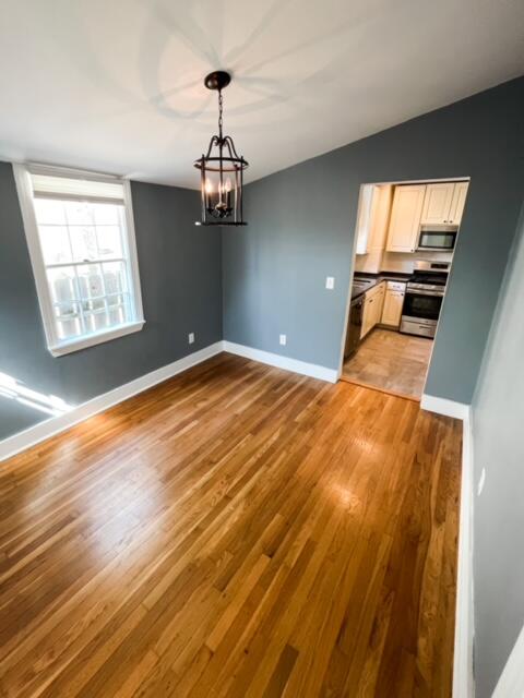 24 Moultrie Street Charleston, SC 29403 - Photo 11 of 18 Dining Room