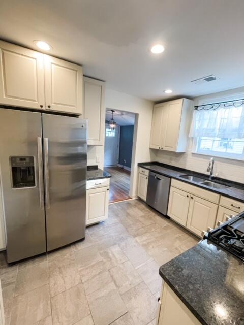 24 Moultrie Street Charleston, SC 29403 - Photo 12 of 18 Kitchen