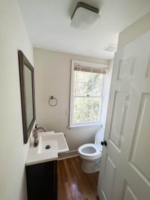 24 Moultrie Street Charleston, SC 29403 - Photo 7 of 18 Half Bath