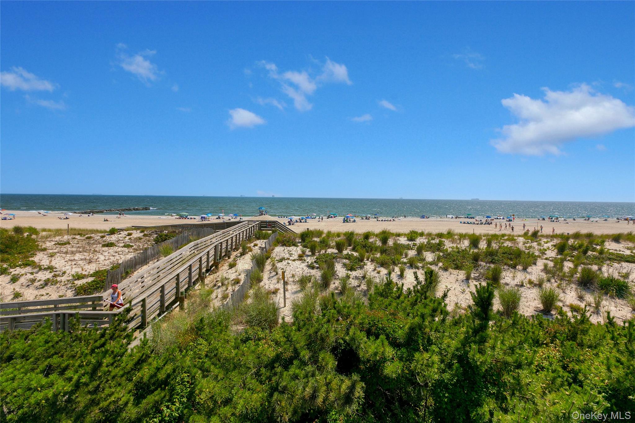 879 Oceanfront Long Beach, NY 11561 - Photo 39 of 49