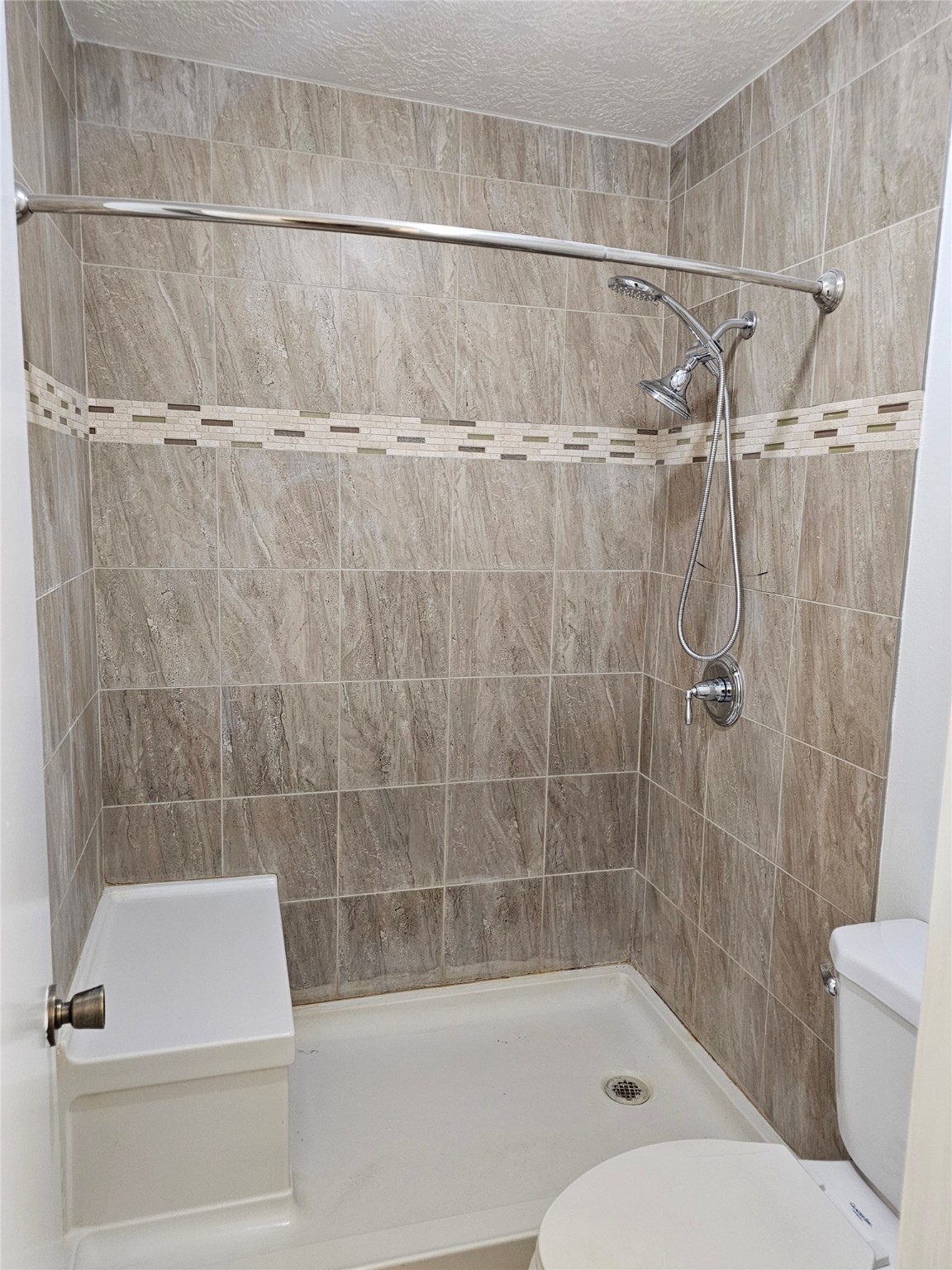 24022 Spring Briar Lane Spring, TX 77373 - Photo 25 of 34 Master bath area