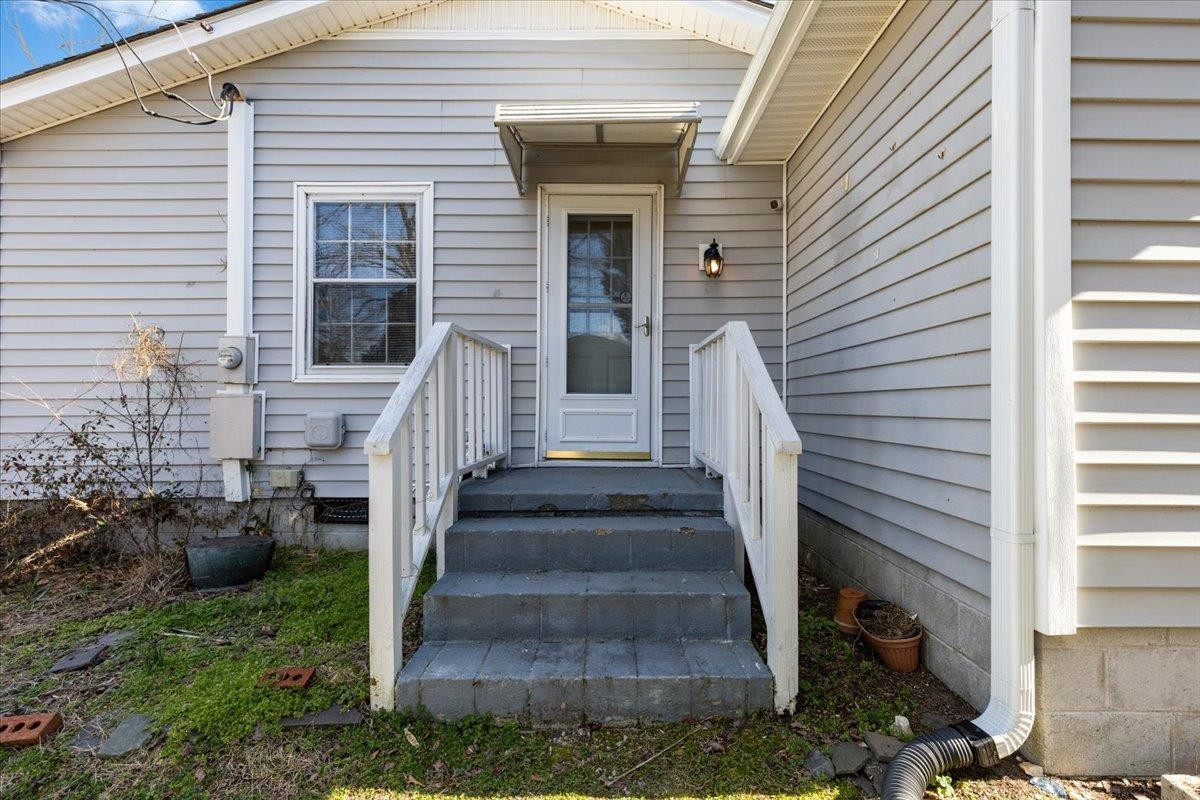 9120 Pippin Road Zebulon, NC 27597 - Photo 13 of 17 Photo 13