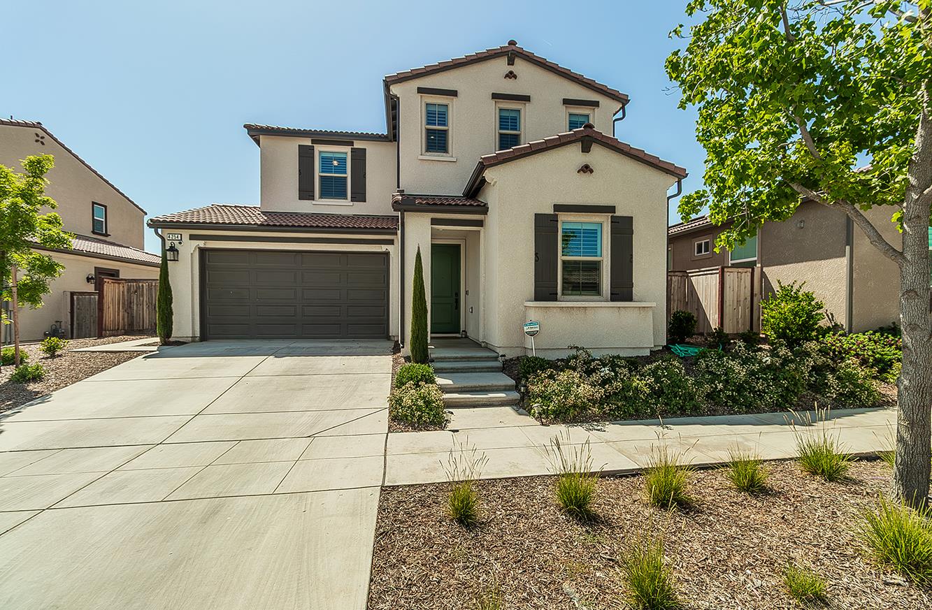 4254 Oak Knoll Road Madera, CA 93636 - Photo 2 of 76 Gallery Image 2