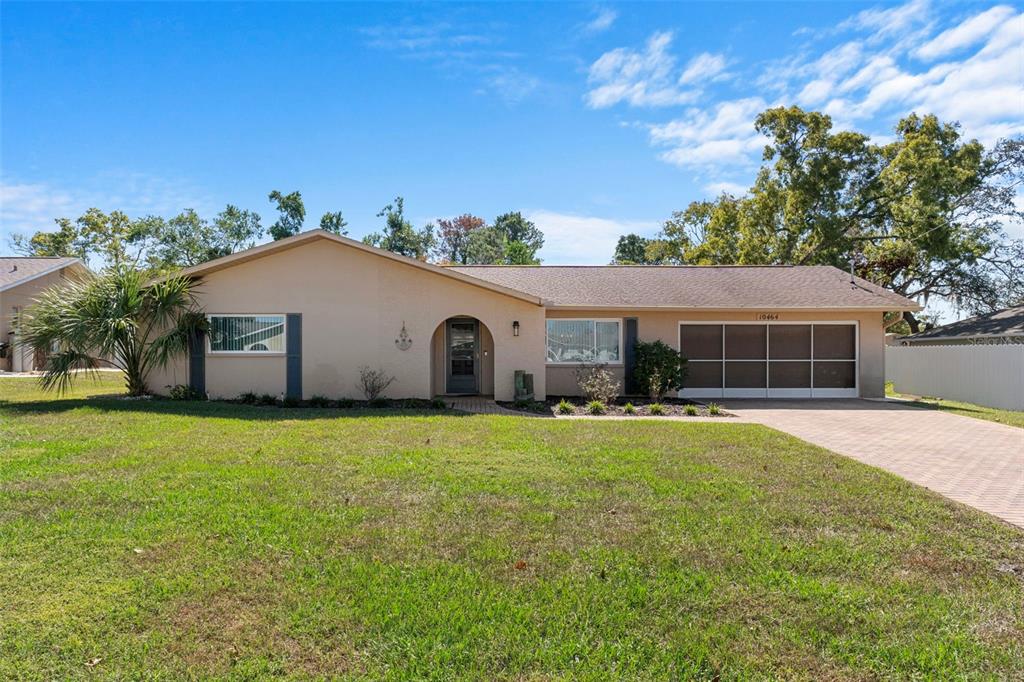 10464 Mayflower Road Spring Hill, FL 34608 - Photo 2 of 33 Gallery Image 2
