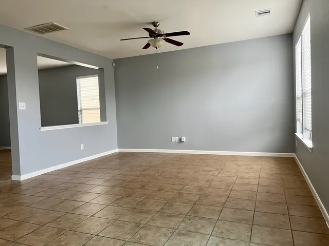 $1,800 | 19035 Buckner Court, Houston, TX 77073