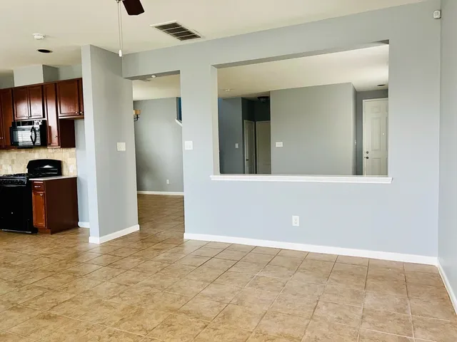 $1,800 | 19035 Buckner Court, Houston, TX 77073