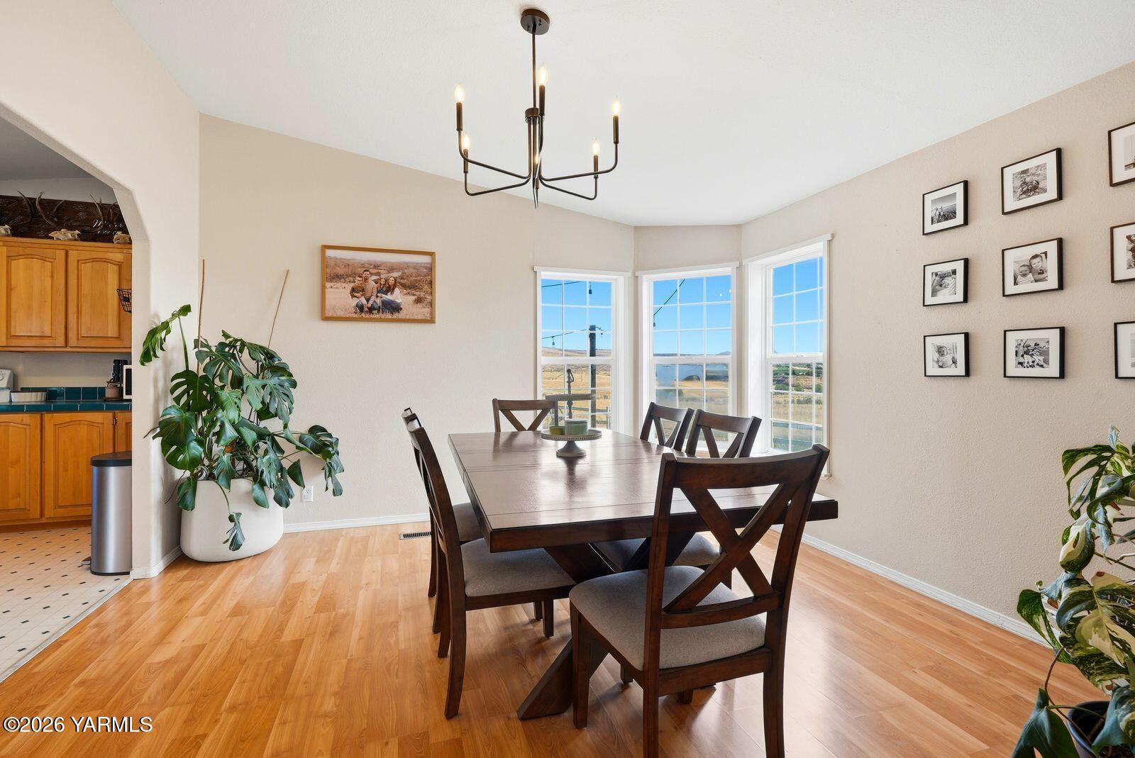 1850 Buffalo Road Selah, WA 98942 - Photo 11 of 44 Dining Space