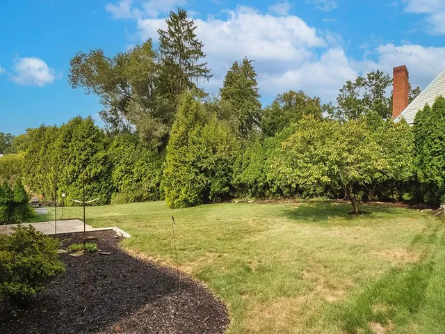 $579,900 | 286 Twin Hills Drive, Pittsburgh, PA 15216