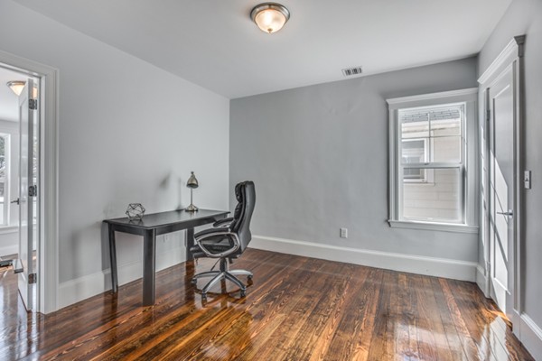 8 Lafayette Street, Unit 2 Arlington, MA 02474 - Photo 7 of 19