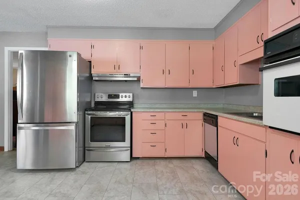 $474,900 | 1482 Island Ford Road, Brevard, NC 28712