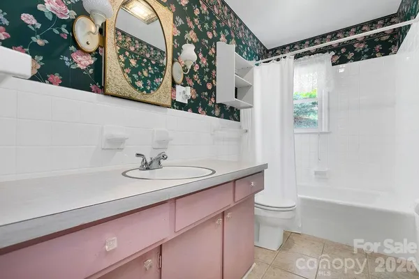 $474,900 | 1482 Island Ford Road, Brevard, NC 28712