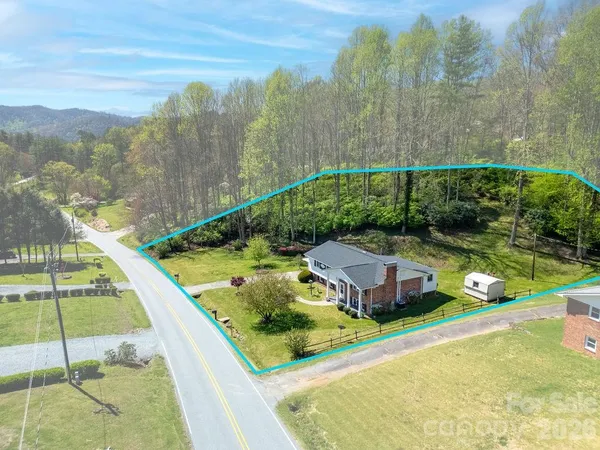 $474,900 | 1482 Island Ford Road, Brevard, NC 28712