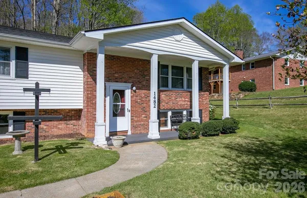 $474,900 | 1482 Island Ford Road, Brevard, NC 28712