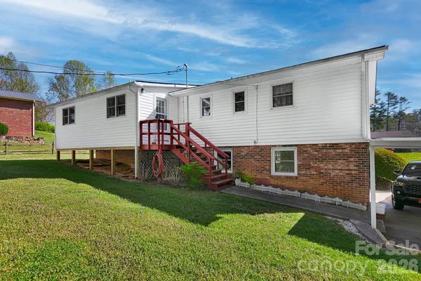 $474,900 | 1482 Island Ford Road, Brevard, NC 28712